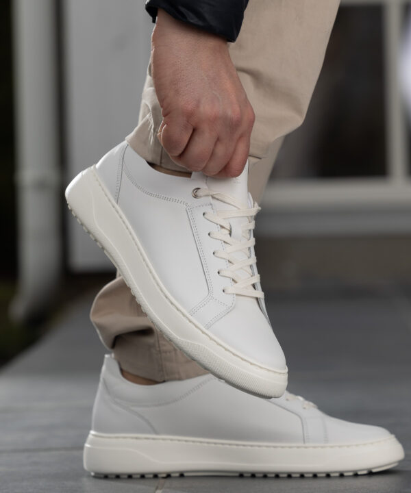 gregers Avenue light leather - white